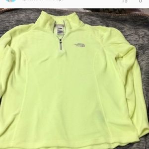 The North face pullover